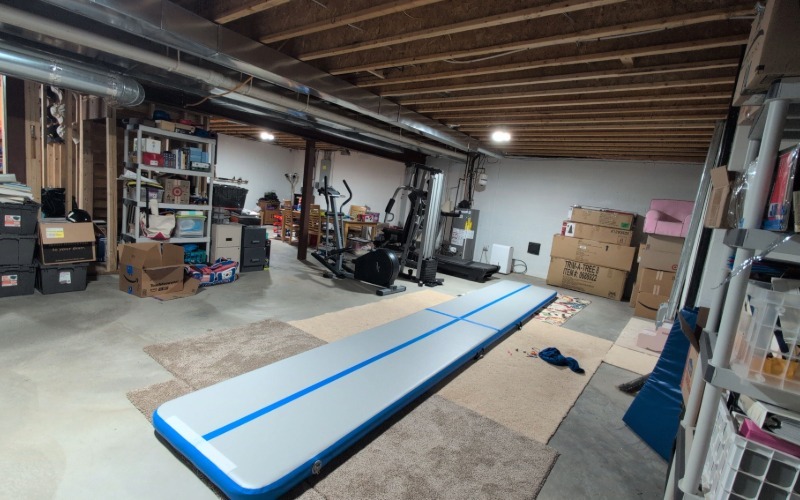 kids-and-gym-hobby-area