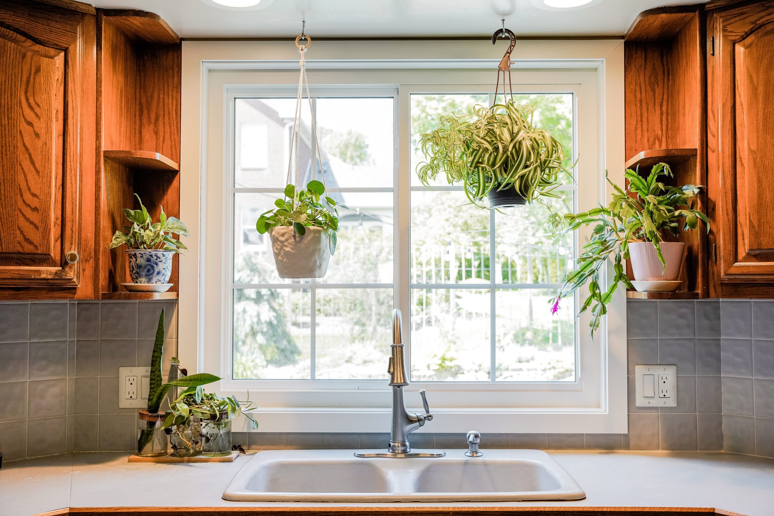 White-Endure-Slider-Window_Flat-Colonial-Internal-Grids-scaled