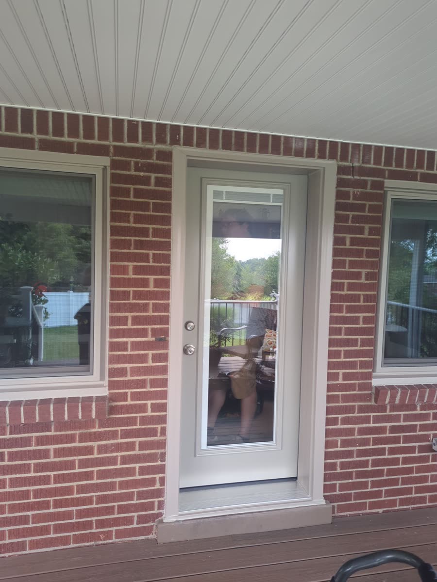 Energy Swing Windows installation on Bateman Ln in Jeannette, PA
